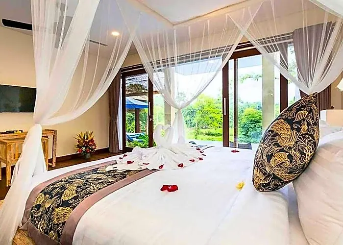 Luxury 4br Private Pool Zn04